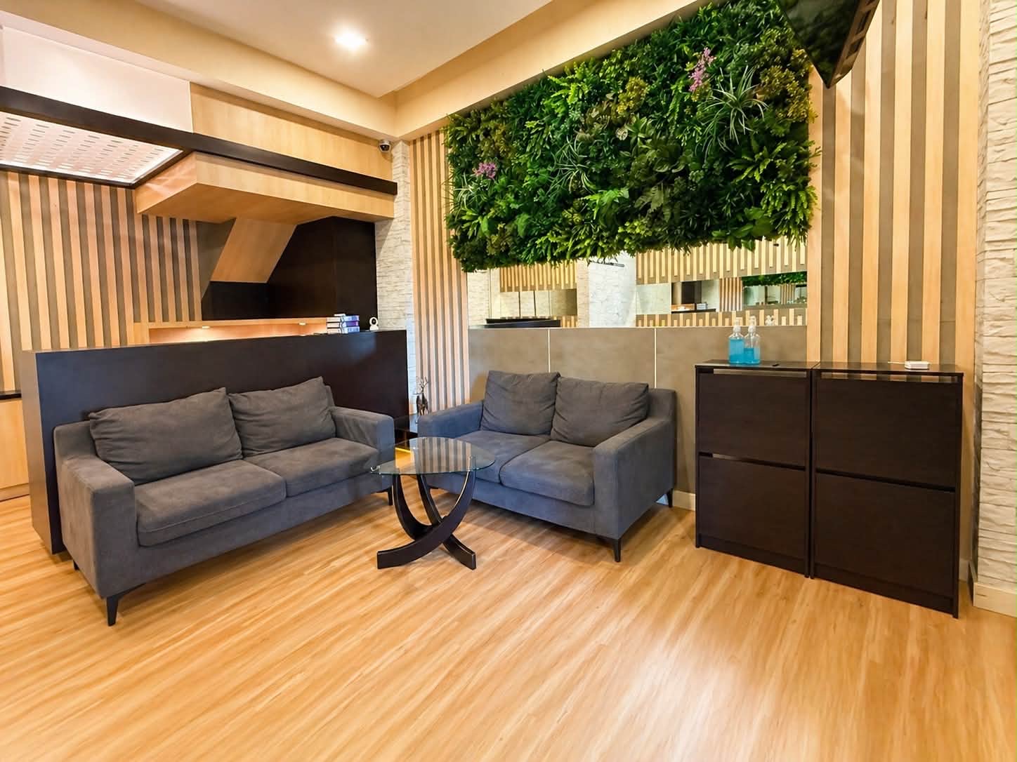 Home Office LM000802