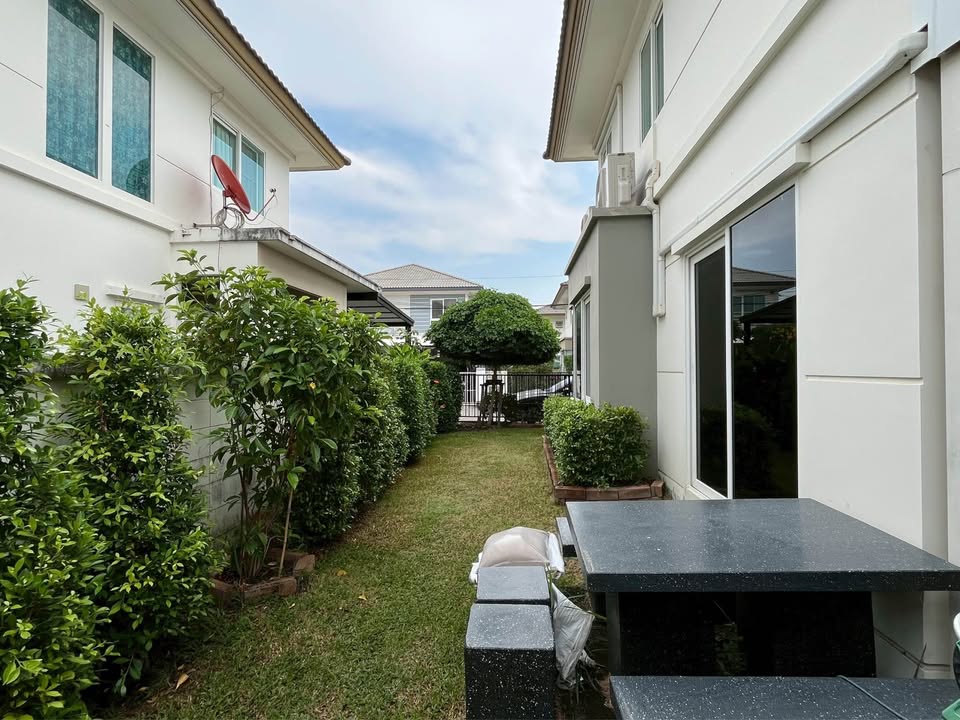 House LM000812