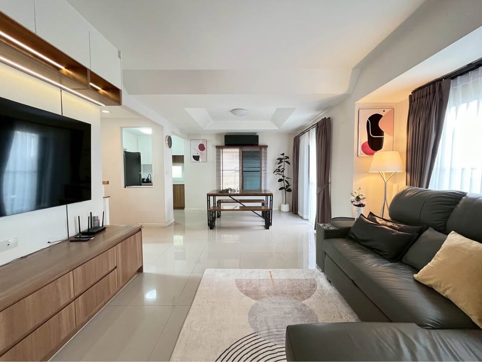 House LM000812