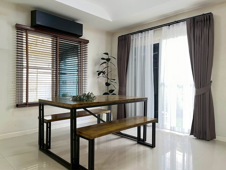 House LM000812