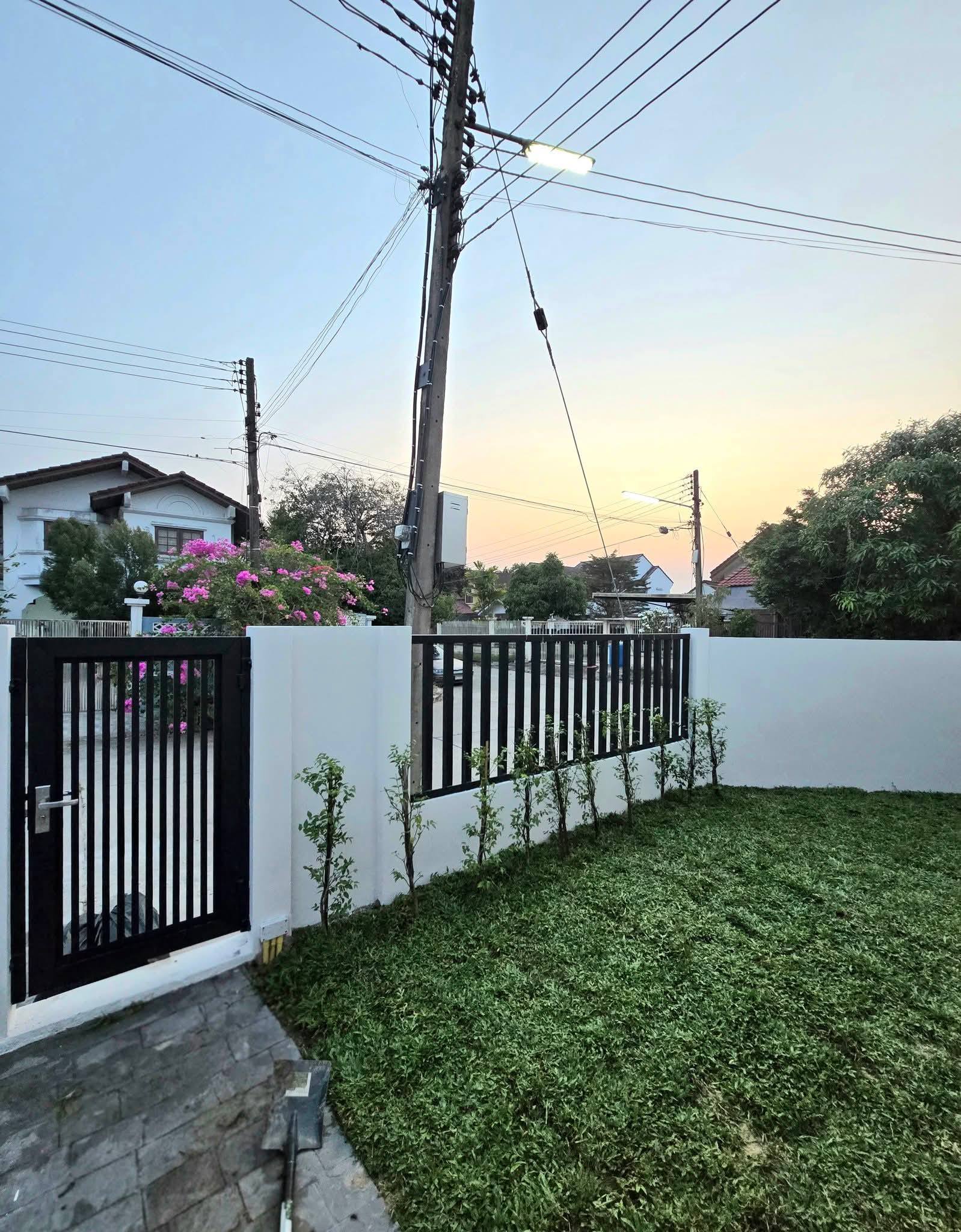 House LM000817