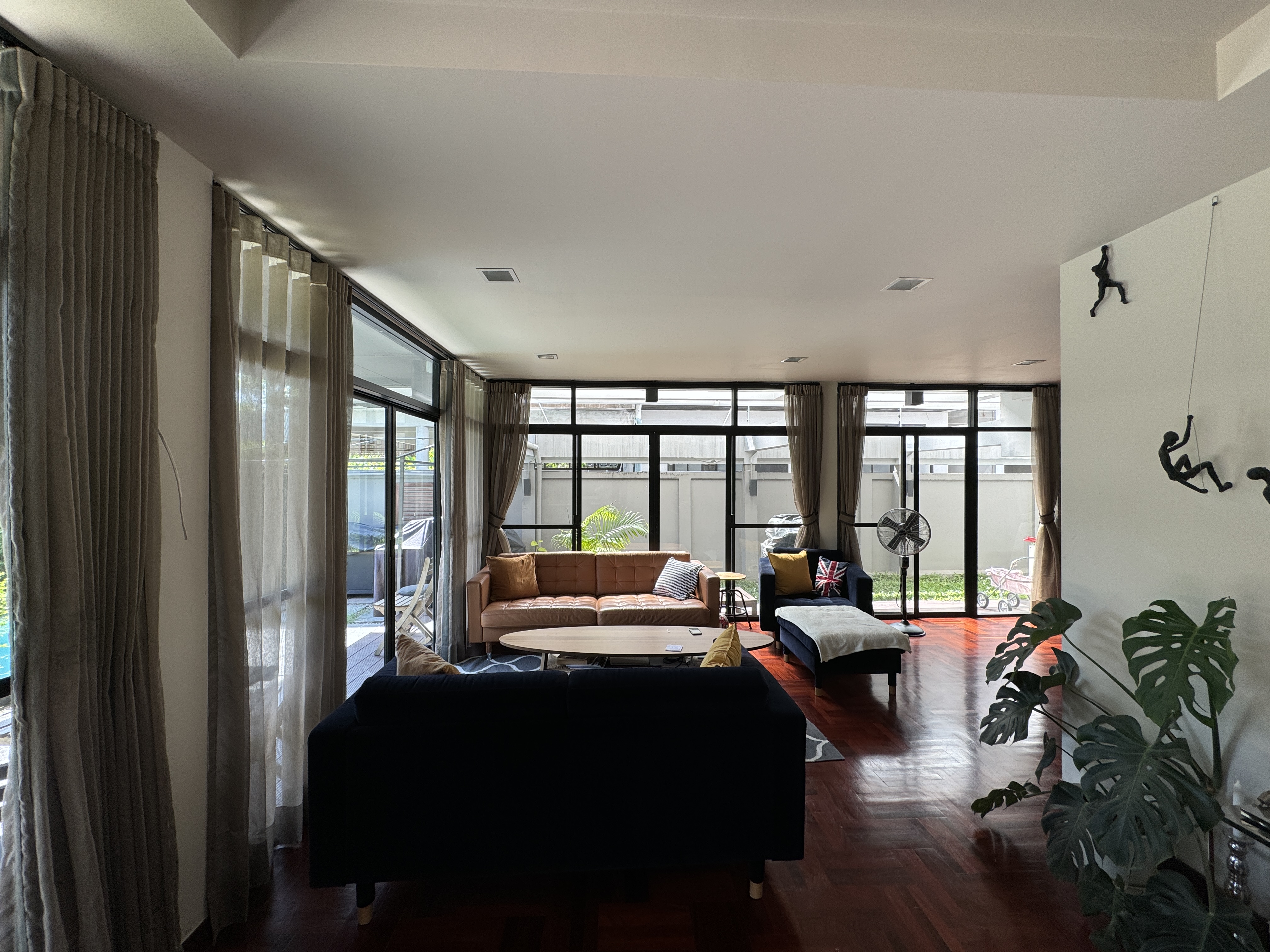 House LM000818