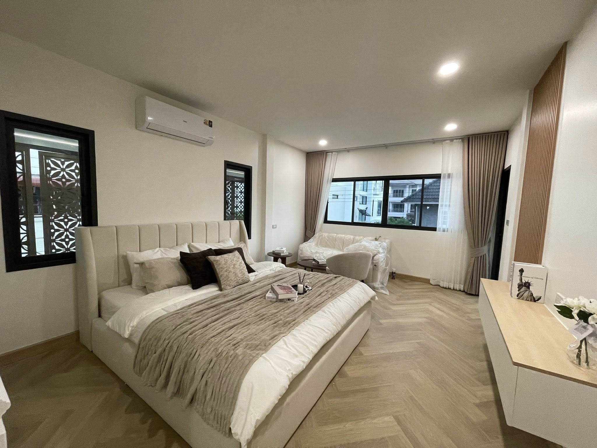 House LM000821