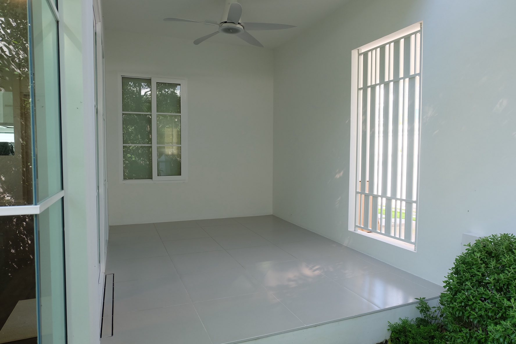 House LM000836