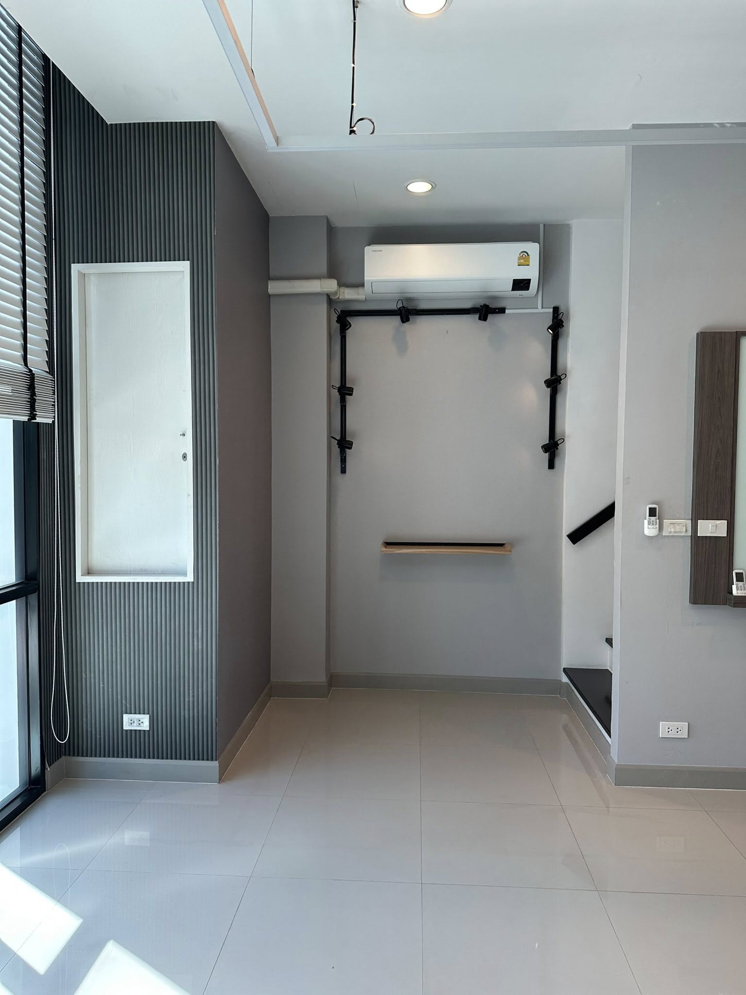 Home Office LM000838