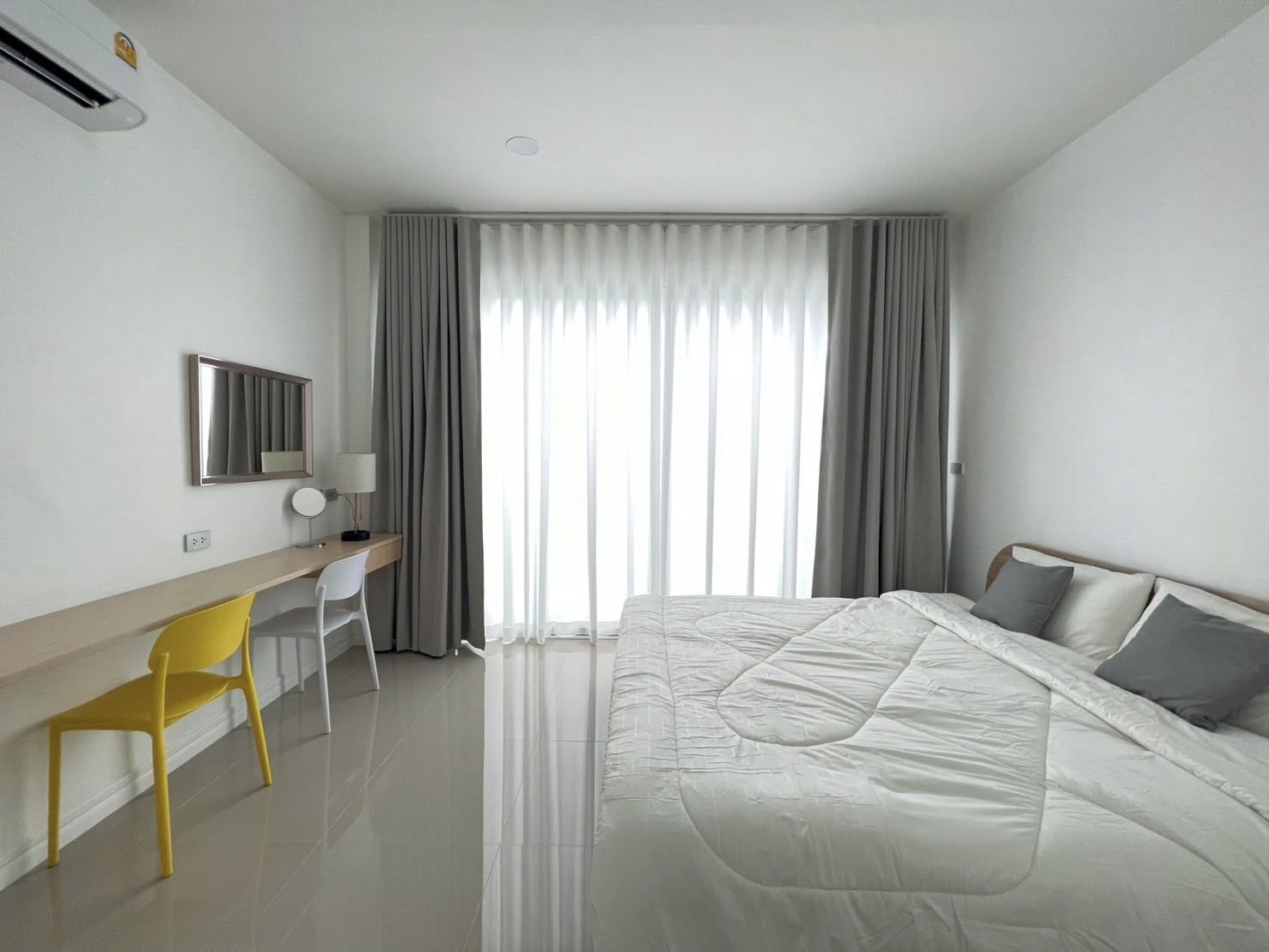 Home Office LM000839