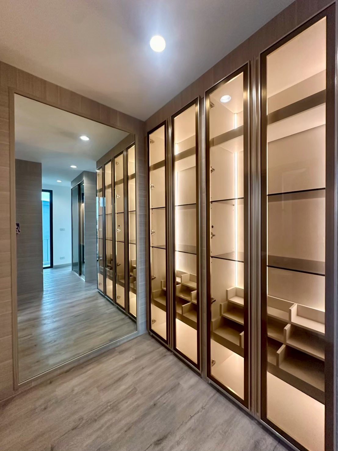 House LM000841