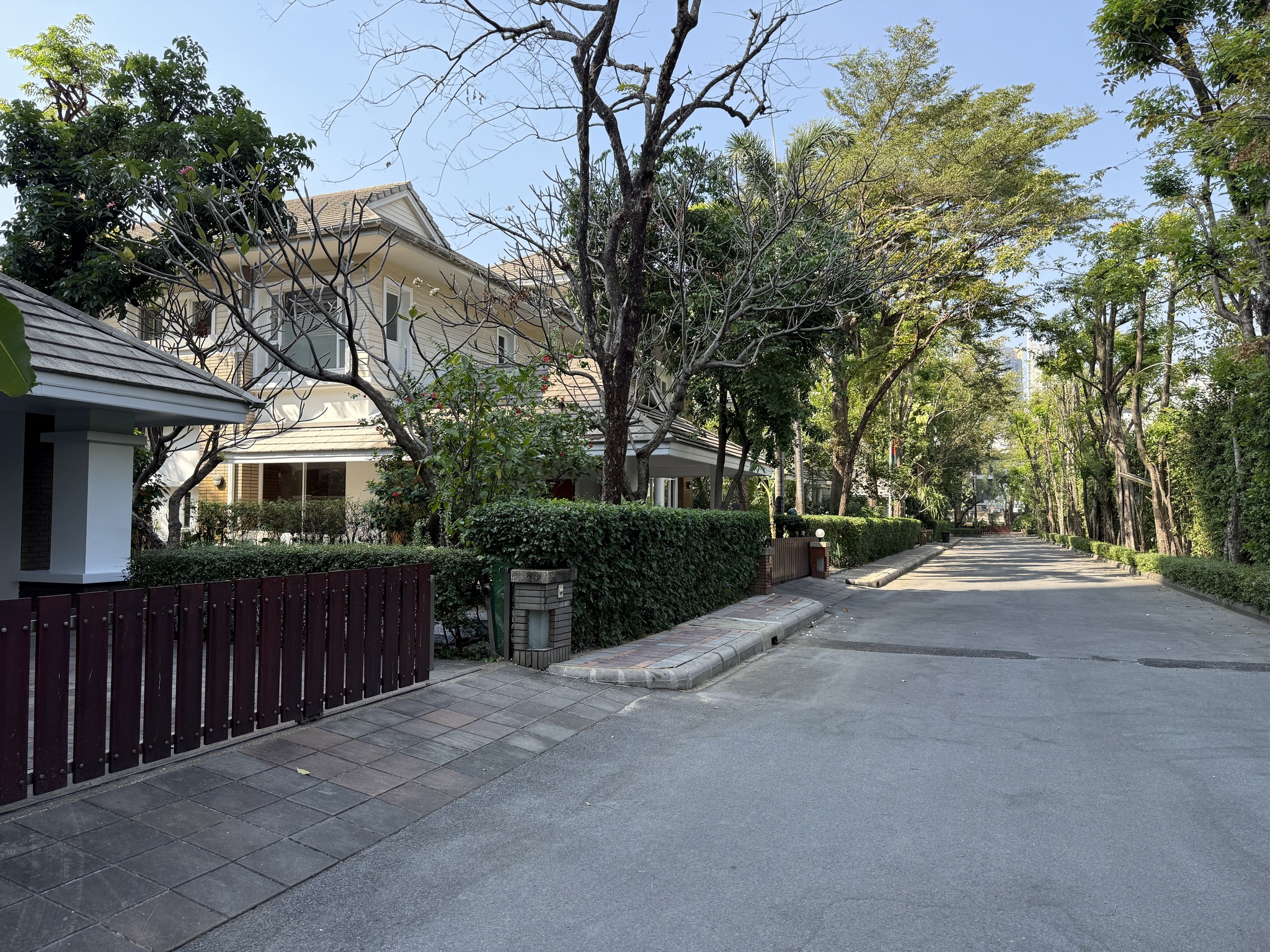 House LM000844