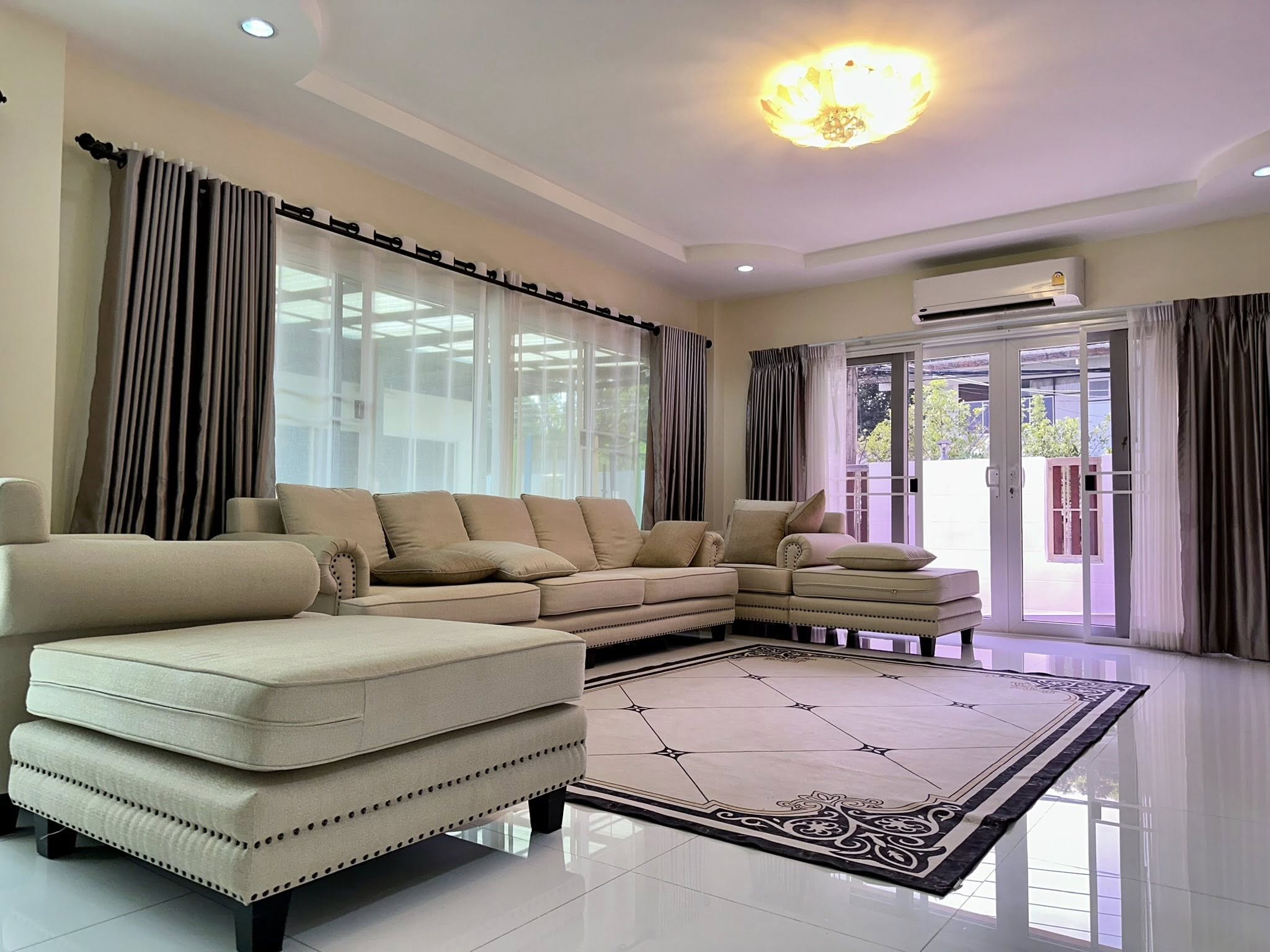 Home Office LM000845