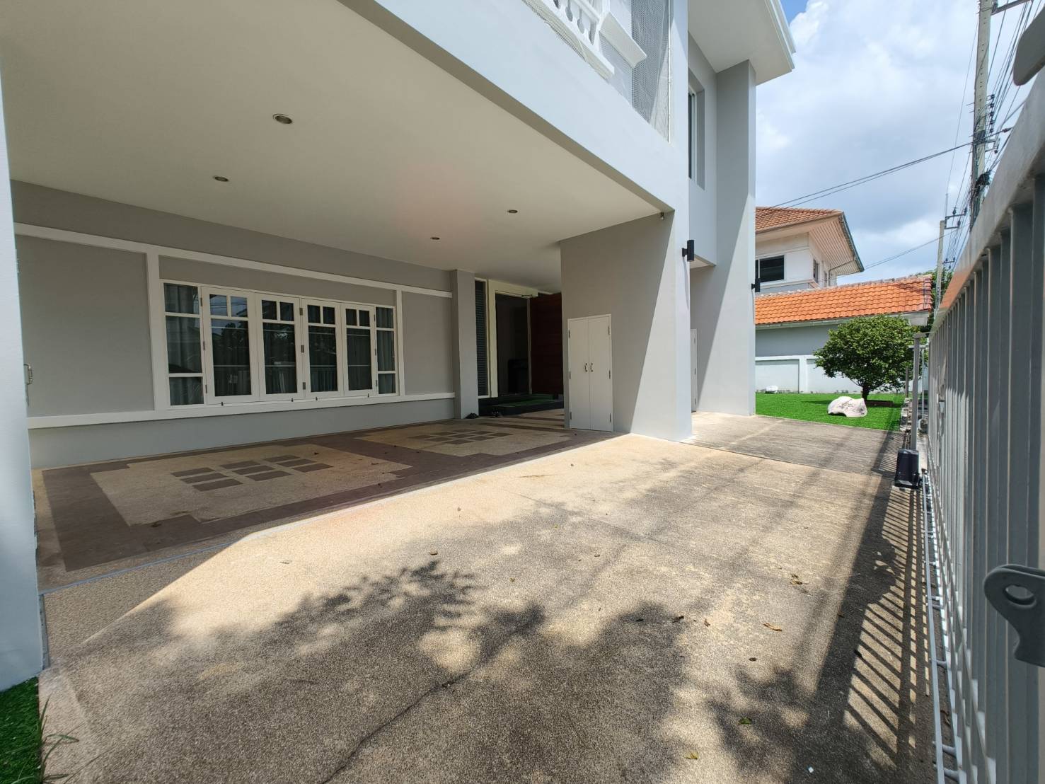 House LM000849