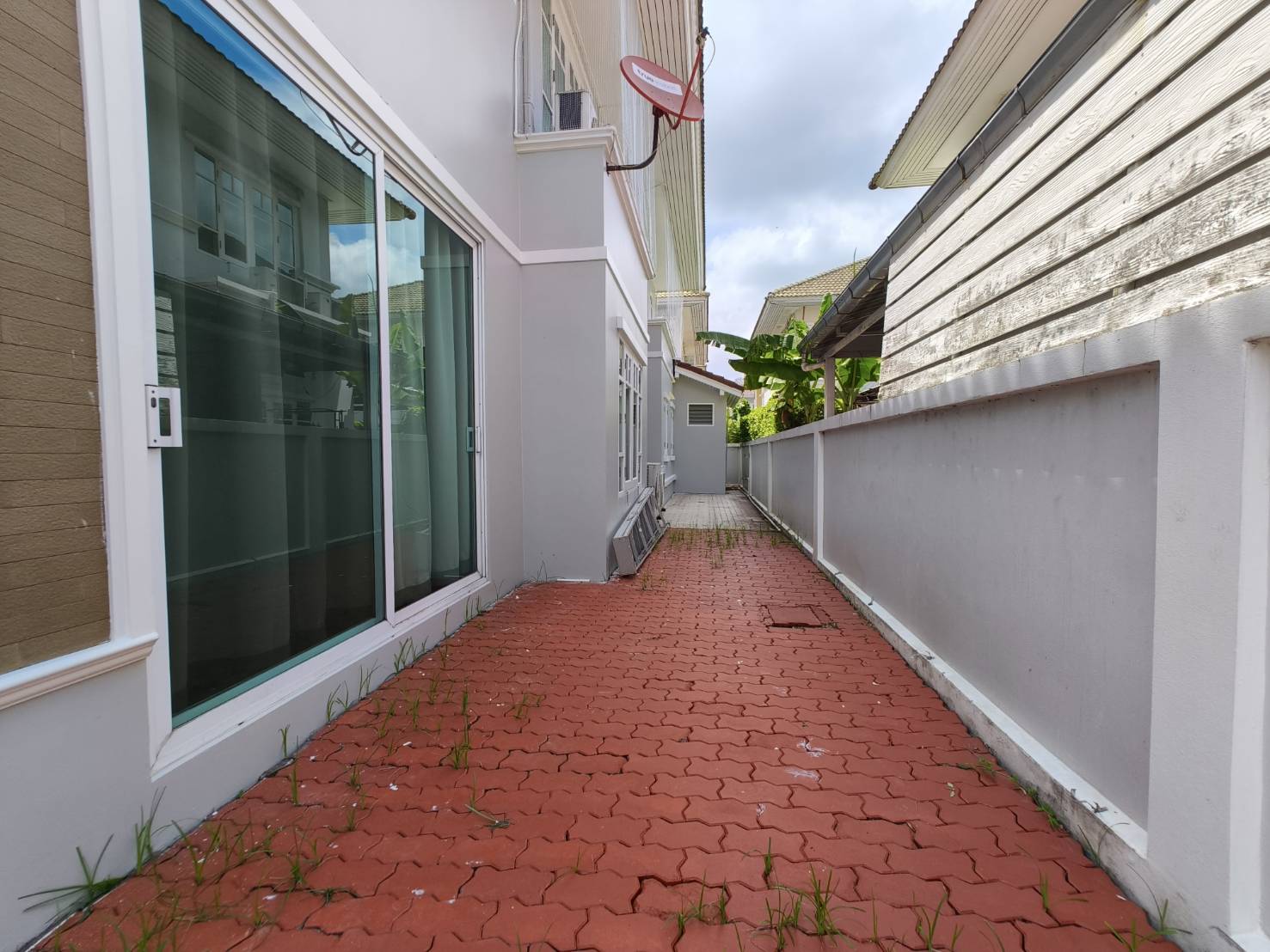 House LM000849