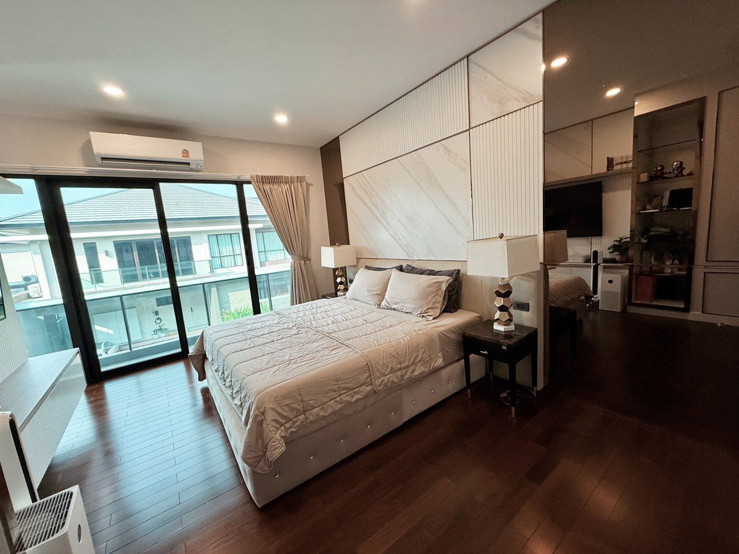 House LM000850