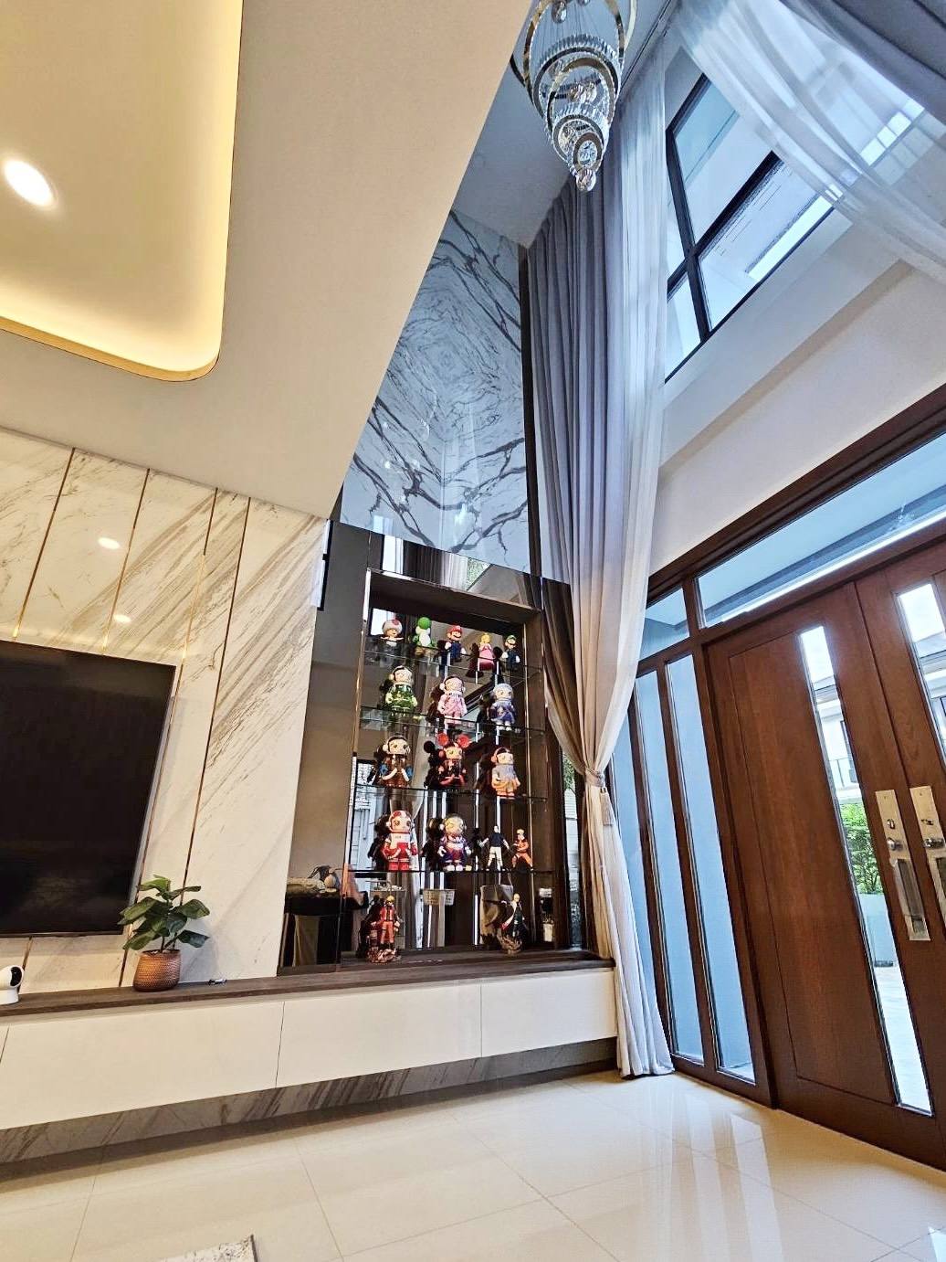 House LM000850