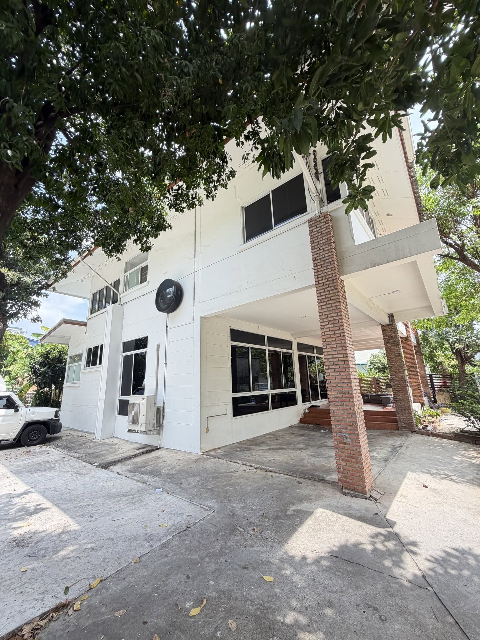 House LM000852
