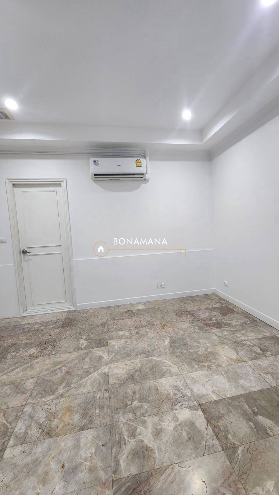 House LM000856