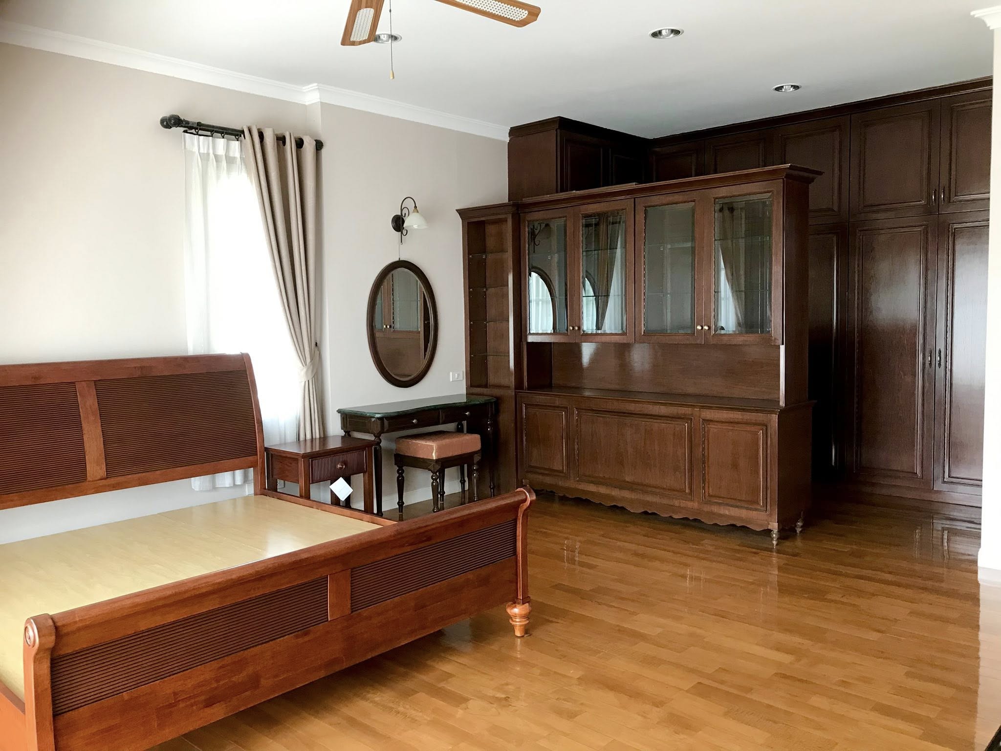 House LM000857
