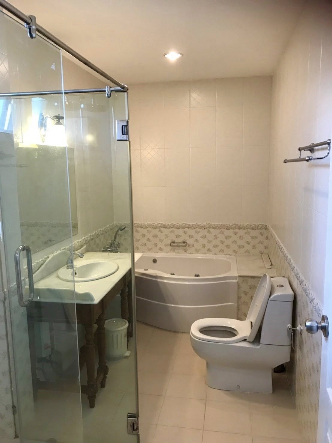 House LM000857