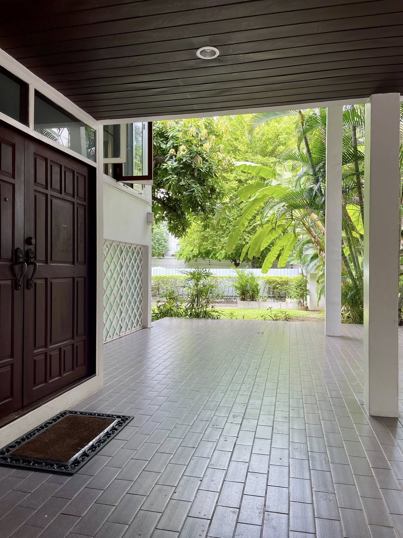 House LM000858