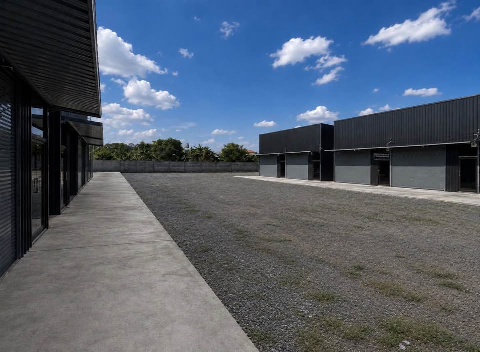 Warehouse LM000864