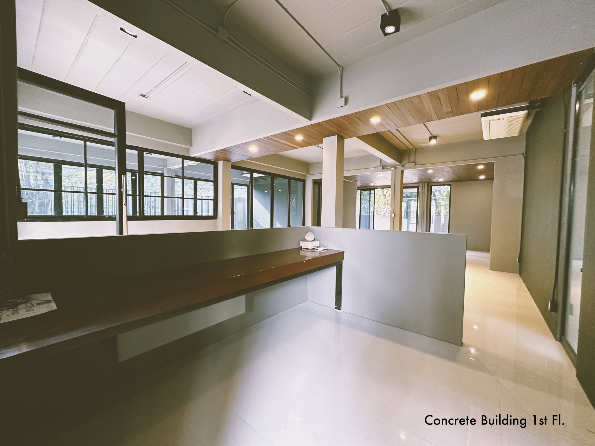 Home Office LM000879