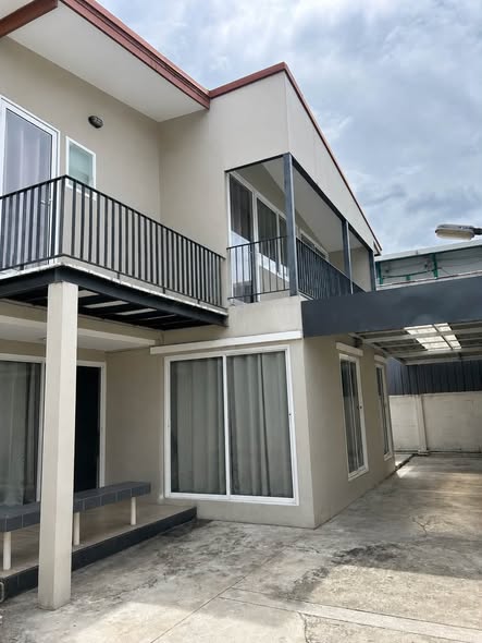 House LM000880