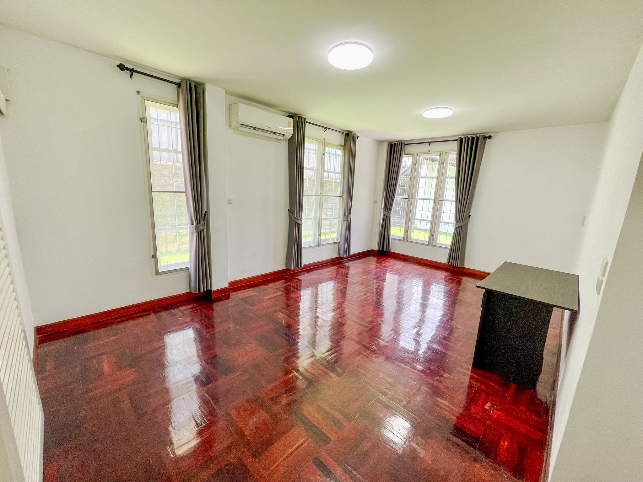 House LM000881