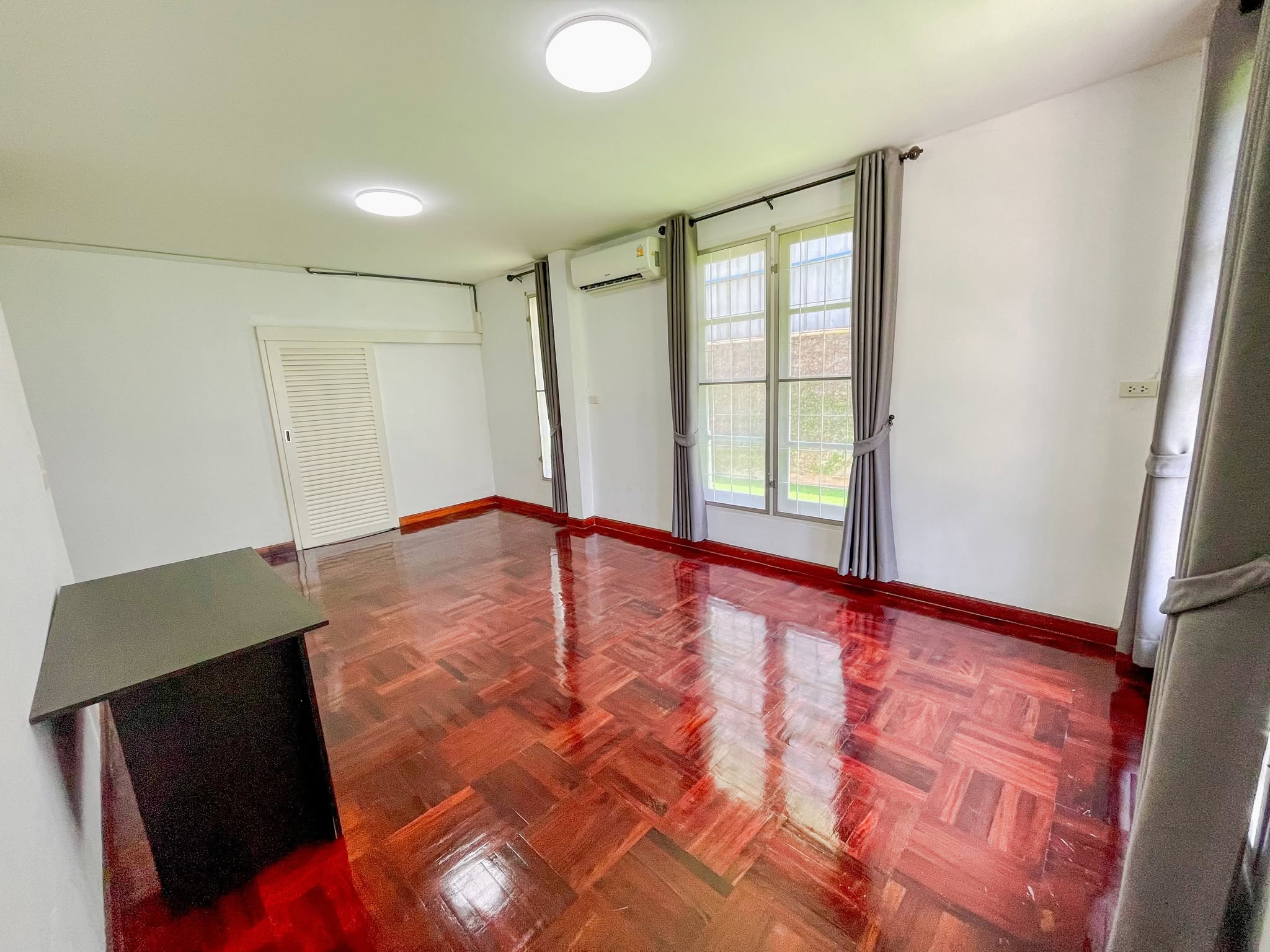 House LM000881
