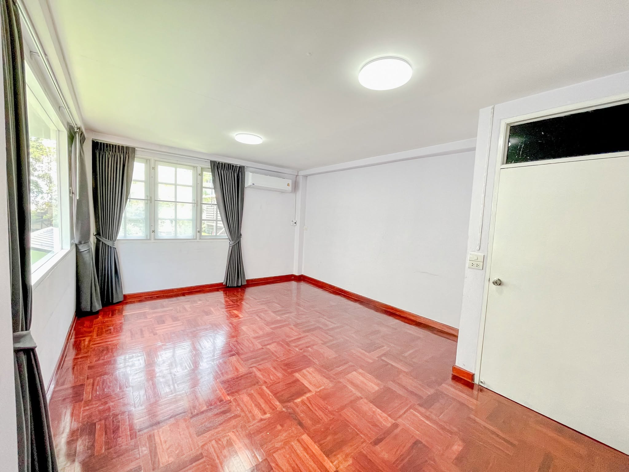 House LM000881