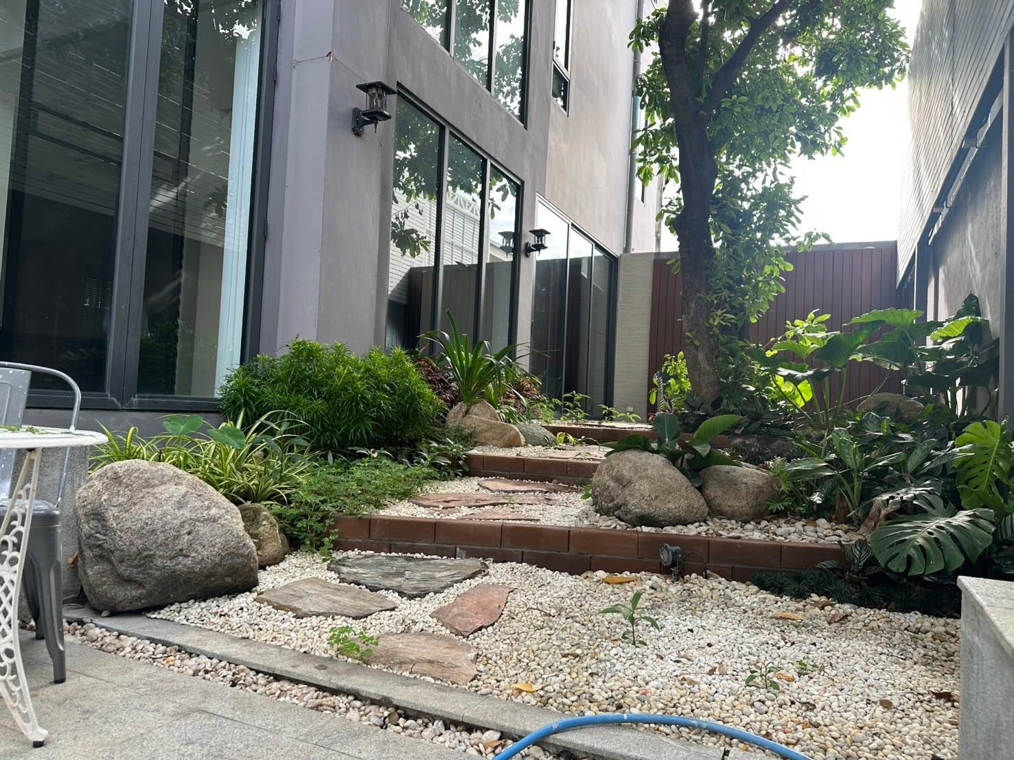 House LM000889