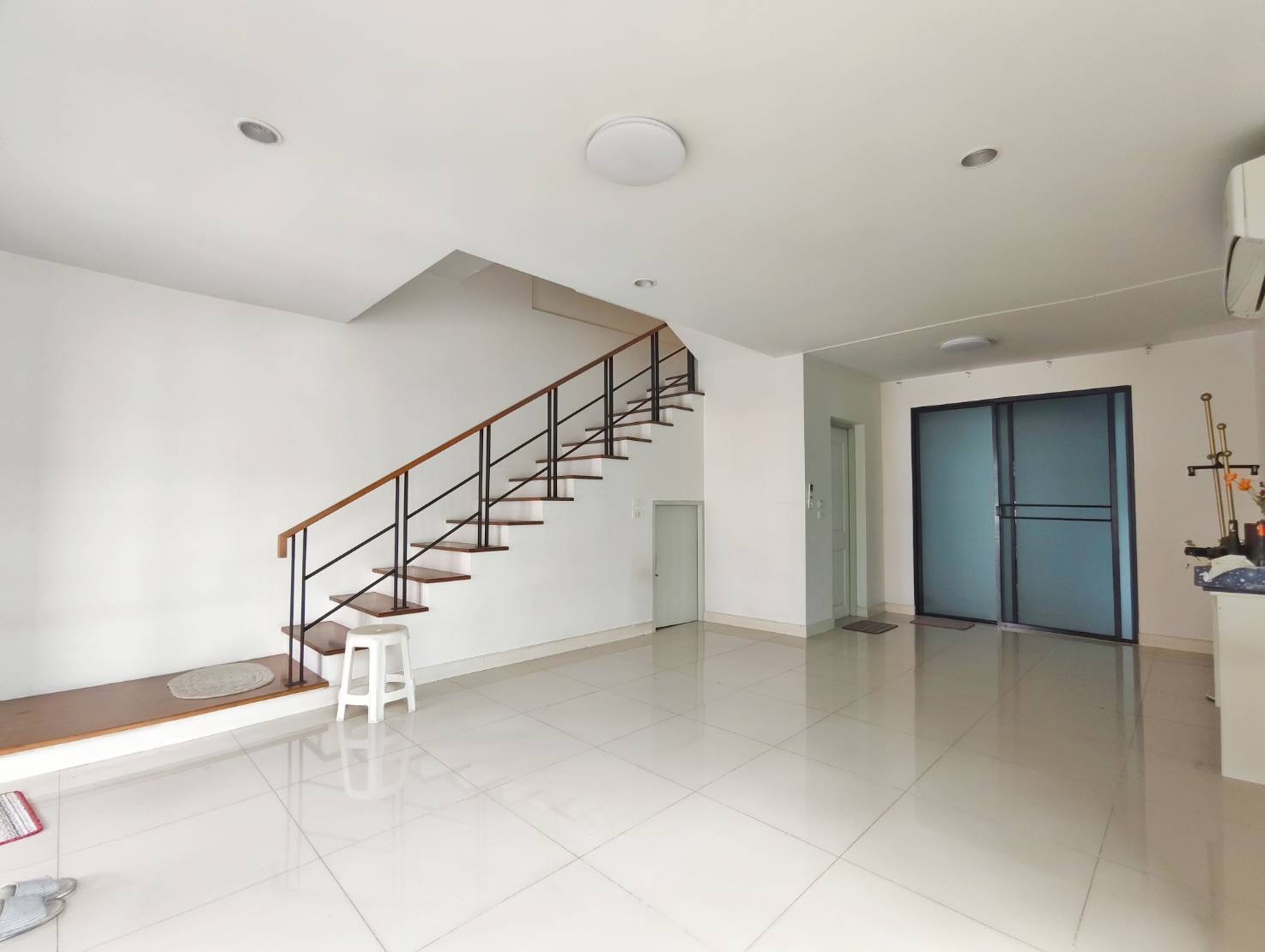 Home Office LM000891