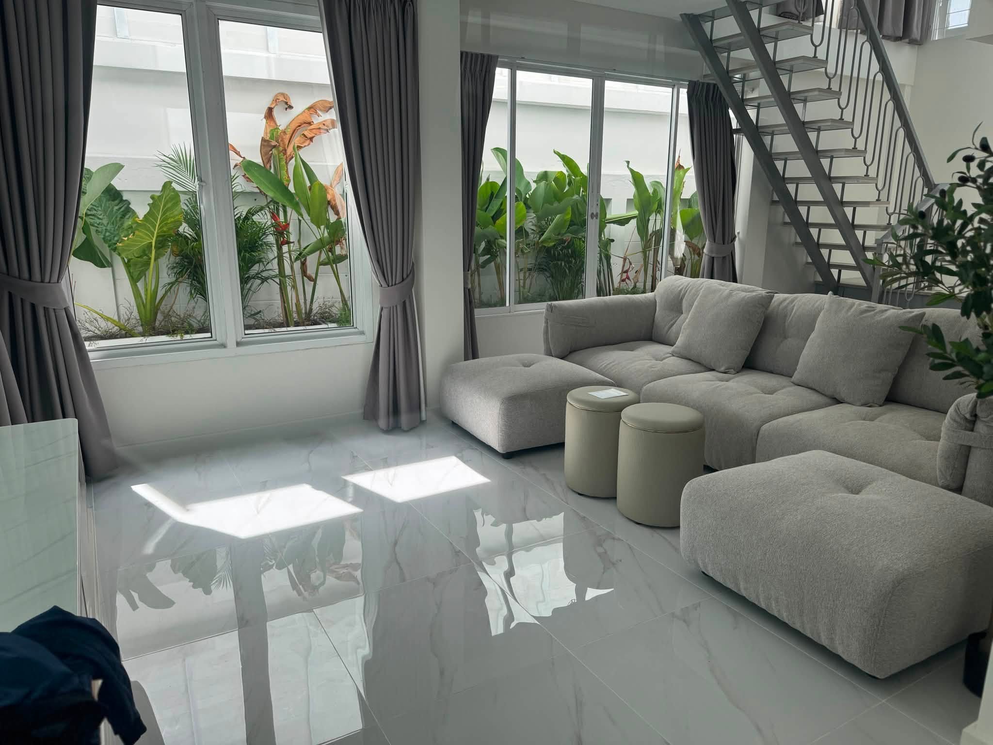 House LM000898
