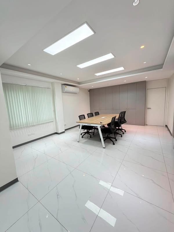 Home Office LM000905