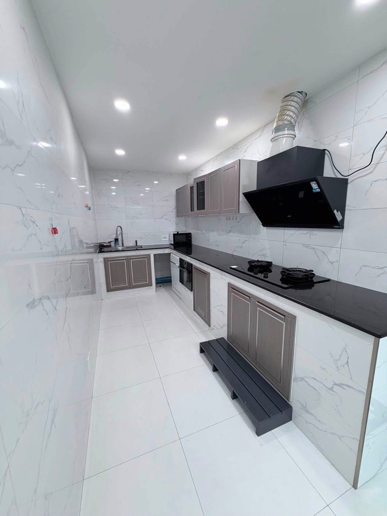 Home Office LM000905