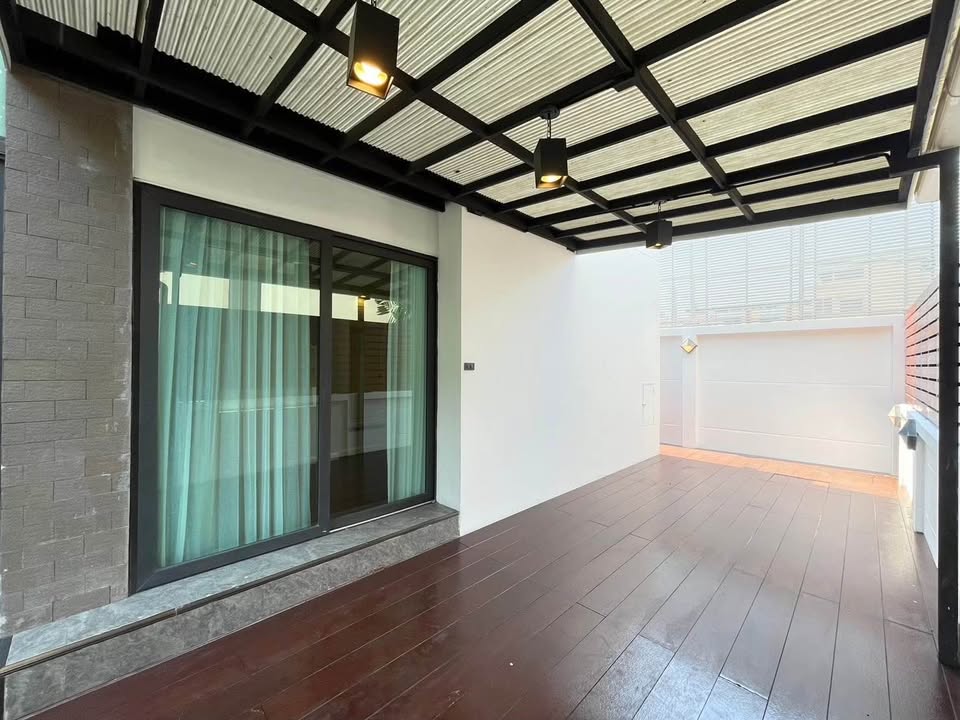 House LM000908