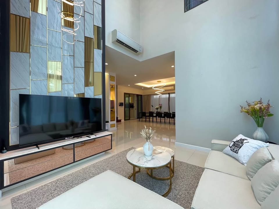 House LM000908