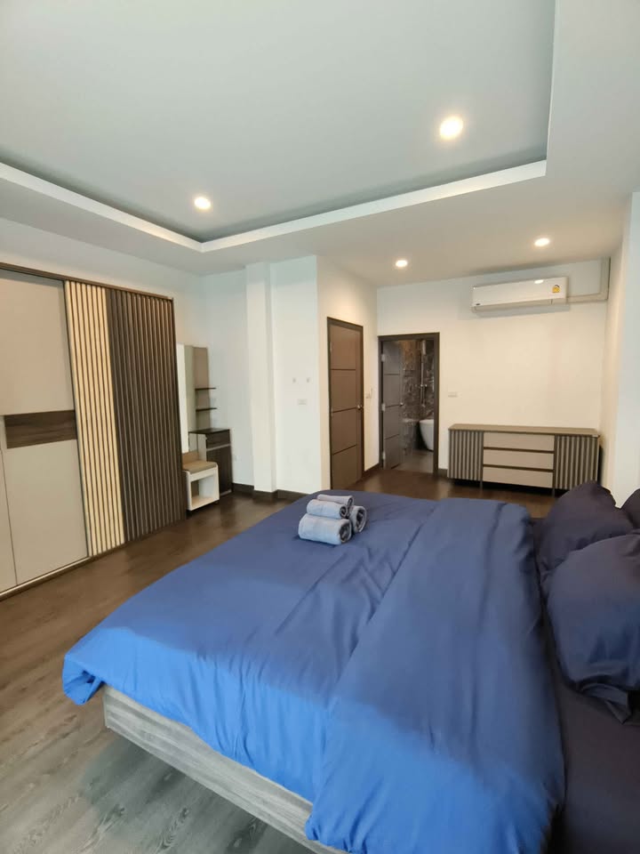 House LM000909