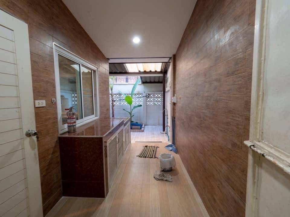 Home Office LM000912