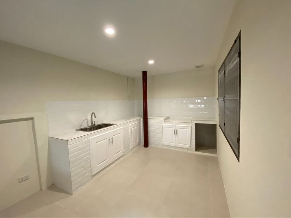 Home Office LM000929