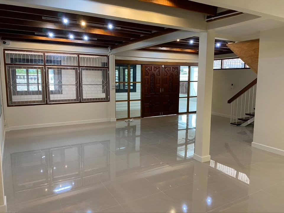 Home Office LM000929